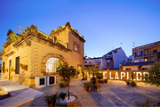 La casa de piedra o “cómo hacer de una casa un monumento”